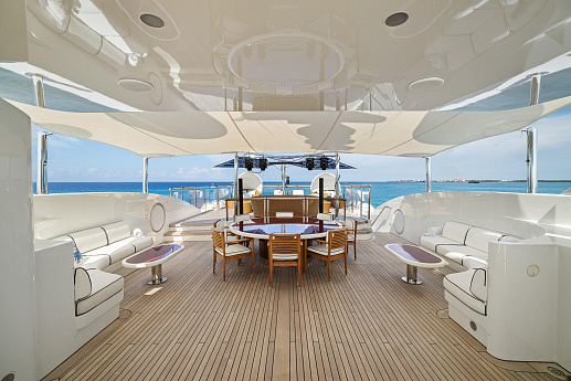 Яхта Benetti 60 2011 11