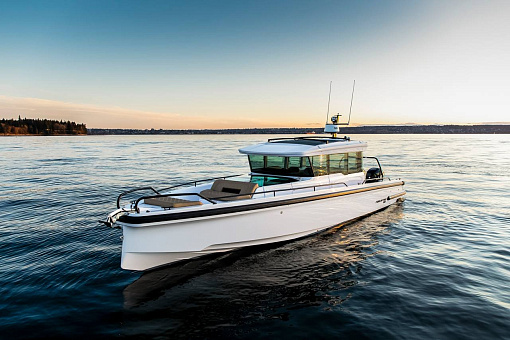 Axopar 37 XC Cross Cabin