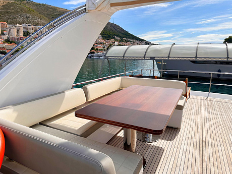 Яхта Azimut 66 FLY 2016 9