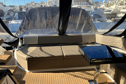 Яхта Sunseeker Sport 65 2022 4