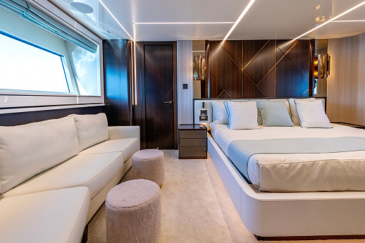 Яхта Sunseeker 90 Ocean 2021 11