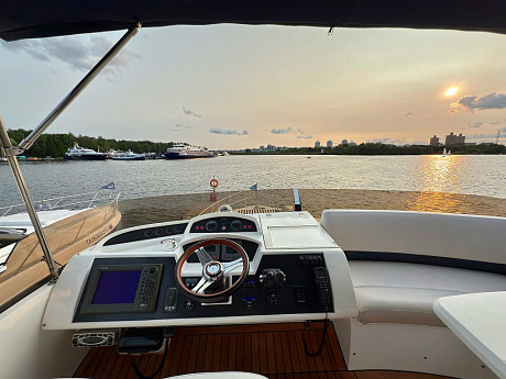 Яхта Princess 54 2008 12