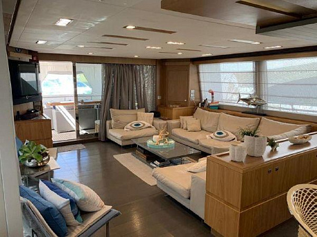 Яхта Ferretti Custom Line 100 2011 5