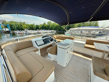 Яхта Princess 62 2008 15