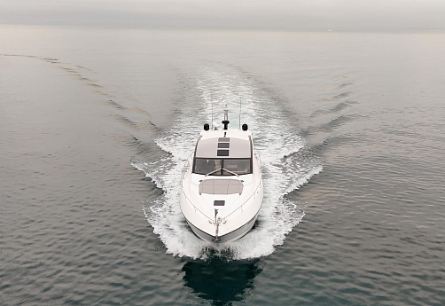 Яхта Sunseeker Predator 57 2017 5