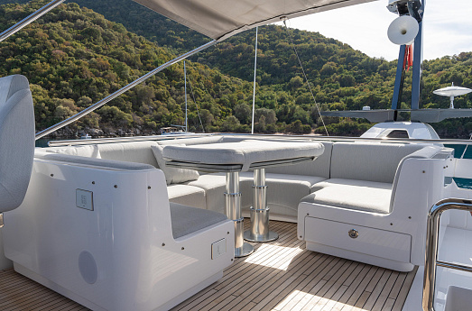 Яхта Azimut S8 2024 8