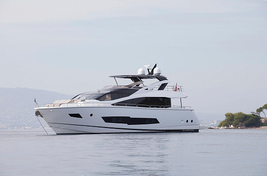 Яхта Sunseeker 86 2016 4