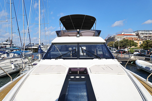Яхта Beneteau Monte Carlo 52 2022 14