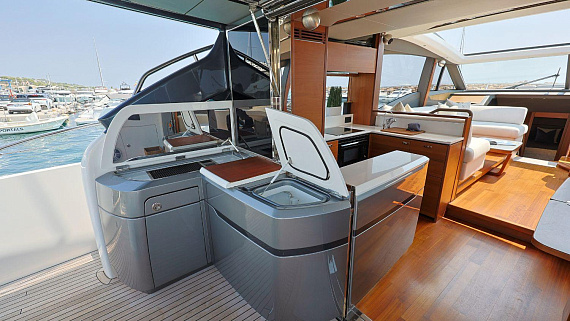 Яхта Princess V60 2018 7