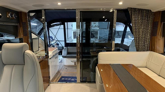 Яхта Princess V52 2014 2
