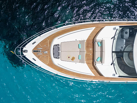 Яхта Princess V72 2016 1