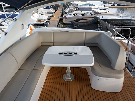 Яхта Princess 67 2008 19