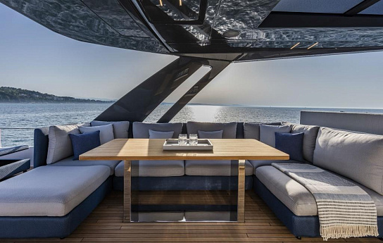 Яхта Ferretti 780 2024 4