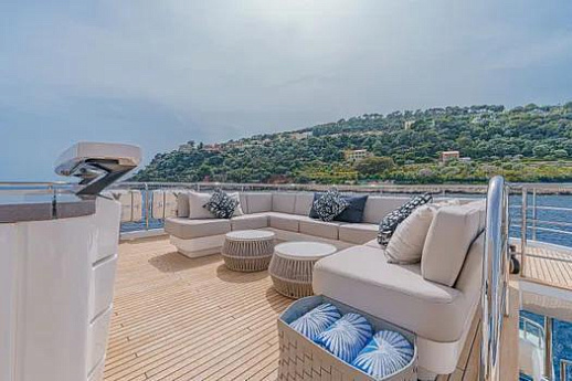 Яхта Princess 35M 2018 12