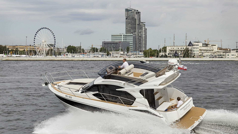 Galeon 360 FLY