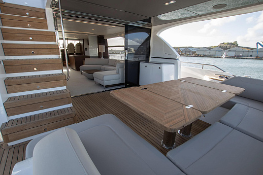 Яхта Princess Y78 Motor Yacht 2021 3