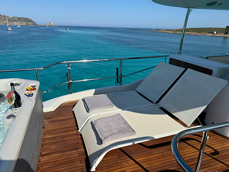 Яхта Azimut Magellano 66 2017 13