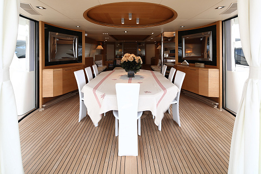 Яхта Azimut 100 Leonardo 2010 13