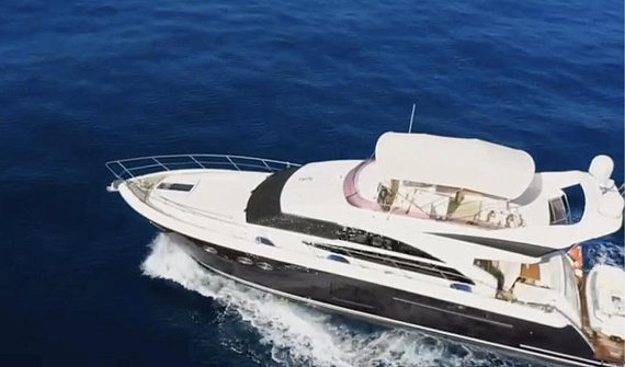 Яхта Princess 64 2011 2