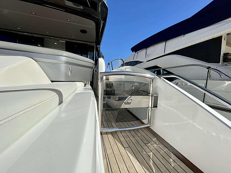 Яхта Princess V60 2021 6