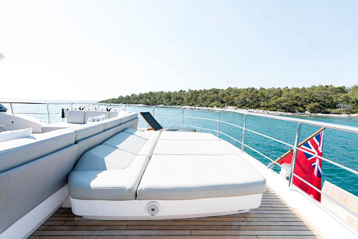 Яхта Princess 35 2015 10