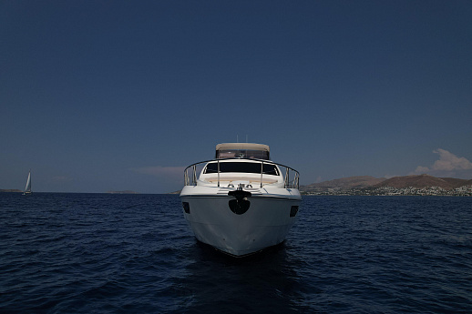 Яхта Ferretti 620 2013 14