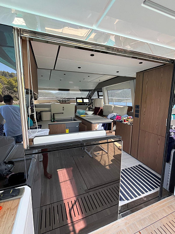 Яхта Ferretti 580 2023 2