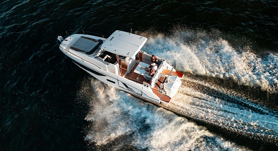 Яхта Beneteau Flyer 9 SUNdeck  1