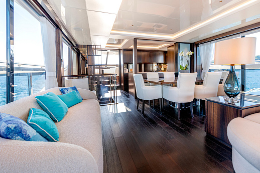 Яхта Sunseeker 90 Ocean 2021 6