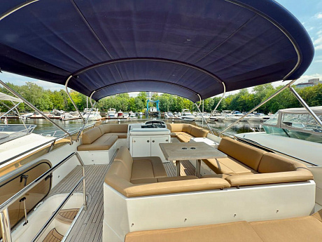 Яхта Princess 62 2008 9