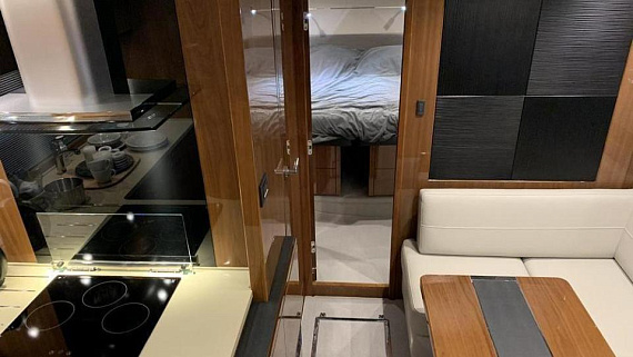 Яхта Princess V52 2014 7