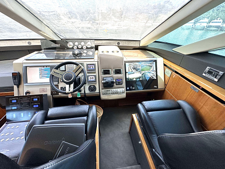 Fairline Squadron 55 yacht 2010 10