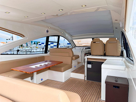 Яхта Fairline Targa 48 Open 2014 11