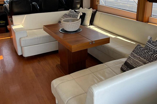 Яхта Sunseeker Predator 74 2010 11