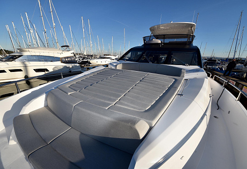 Яхта Sunseeker 75 Yacht 2016 9