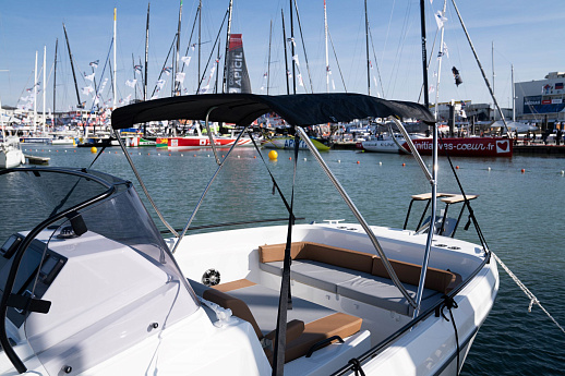 Яхта Beneteau Flyer 9 SPACEdeck  18