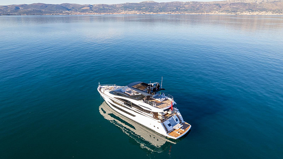 Яхта Sunseeker 88 2024 7