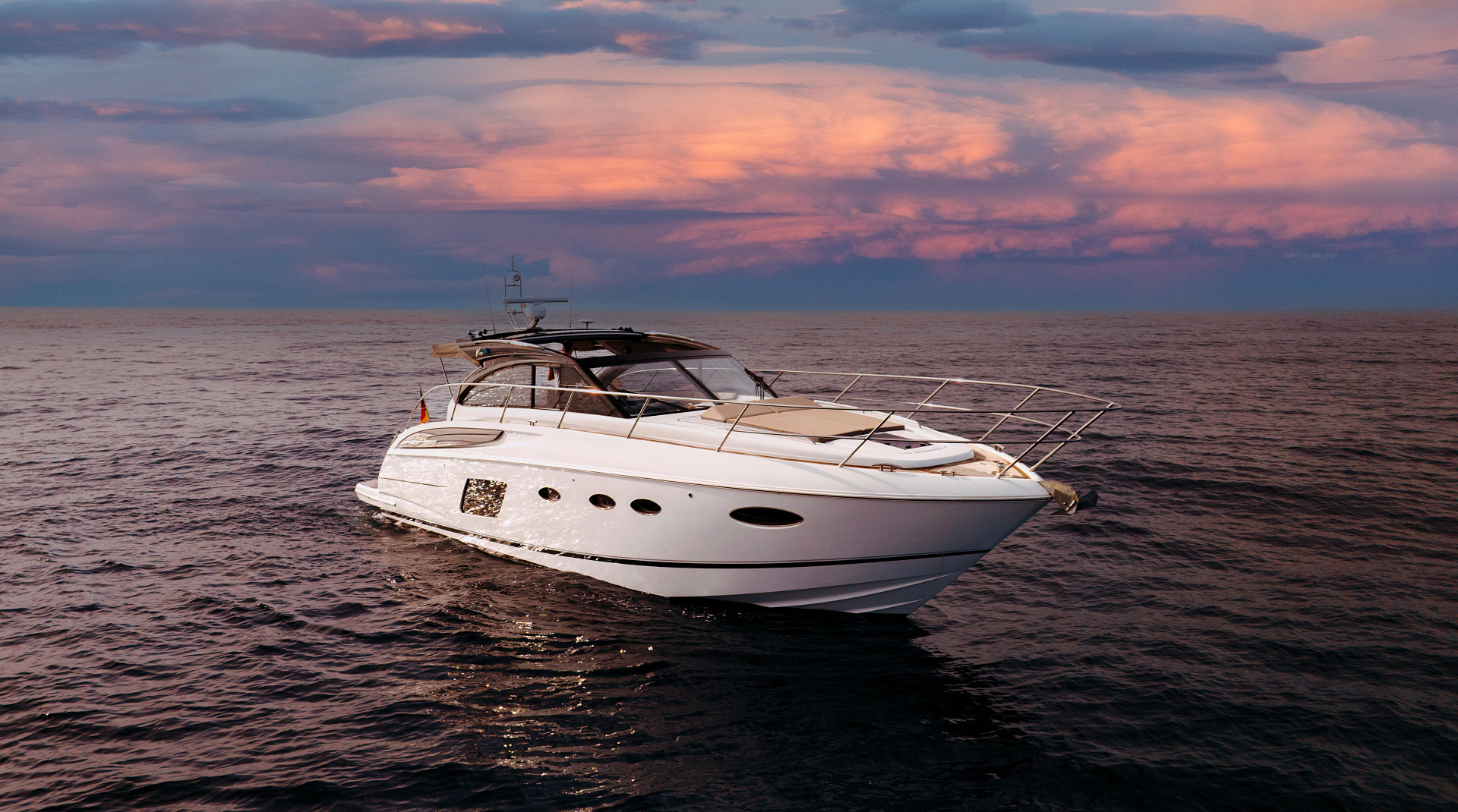 Princess V48 Open