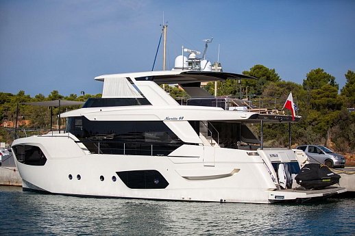 Яхта Absolute Navetta 68 2021 1