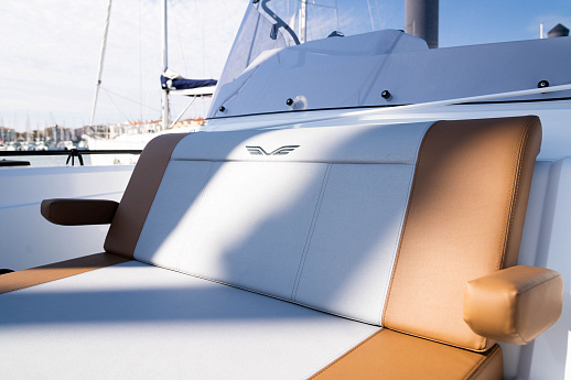 Яхта Beneteau Flyer 9 SPACEdeck  15