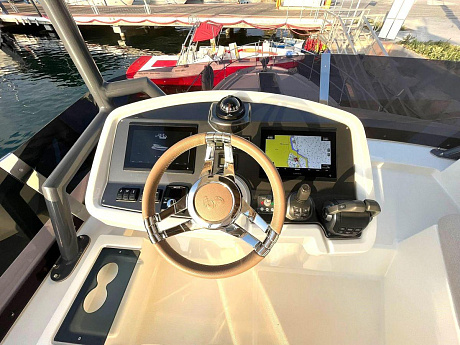 Яхта Beneteau Monte Carlo 52 2022 3