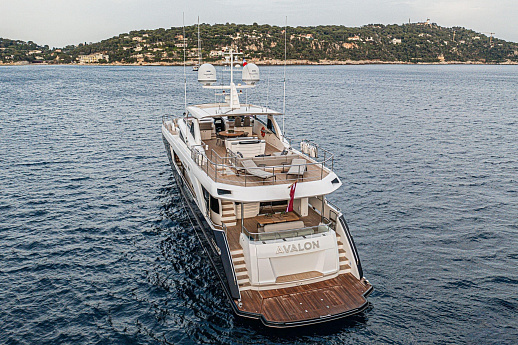 Яхта Princess 35M 2018 7