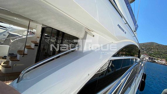 Яхта Princess 60 2016 6