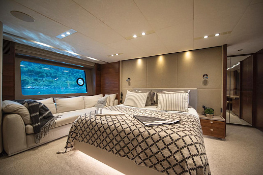 Яхта Princess 88 2014 9