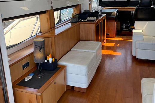 Яхта Sunseeker Predator 74 2010 9