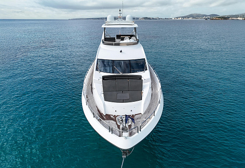 Яхта Sunseeker 80 2013 5