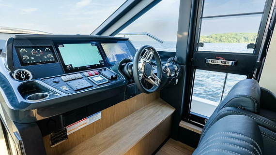 Яхта Absolute 60 Fly 2023 8