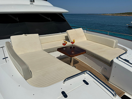 Яхта Azimut Magellano 66 2017 7