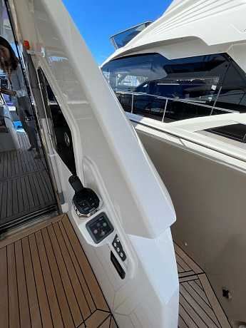 Яхта Absolute 62 Fly 2019 3
