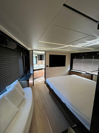 Яхта Absolute Navetta 64 2022 10
